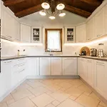 Pretziosa Villa *