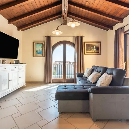 Pretziosa Villa Castiadas